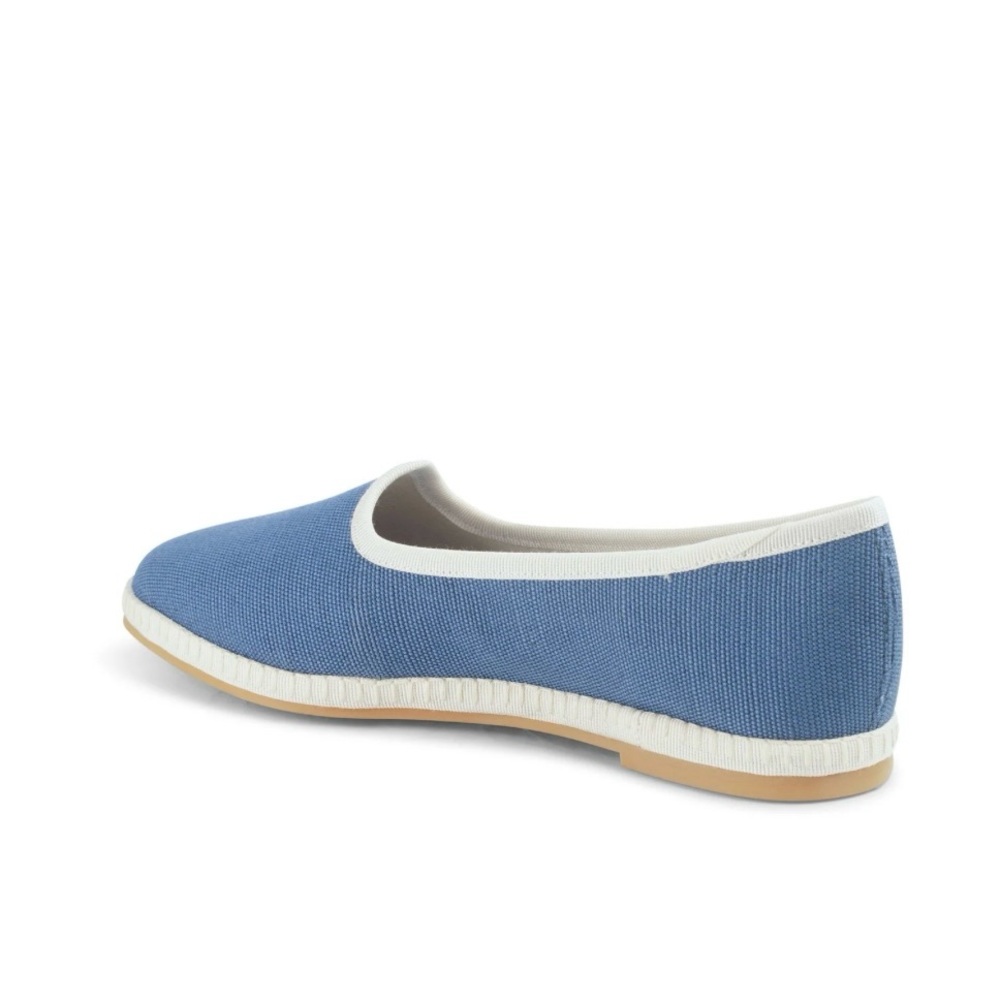 Italeau Organic Slip-On Canvas Shoes - Picture 5 of 5